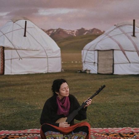 Zalkar Yurt Camp Hotel Song-Kul Eksteriør billede