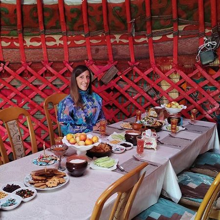 Zalkar Yurt Camp Hotel Song-Kul Eksteriør billede