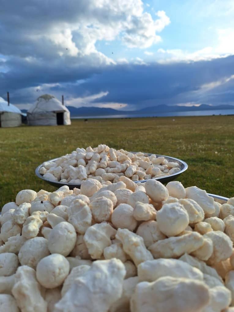 Zalkar Yurt Camp Hotel Song-Kul Eksteriør billede