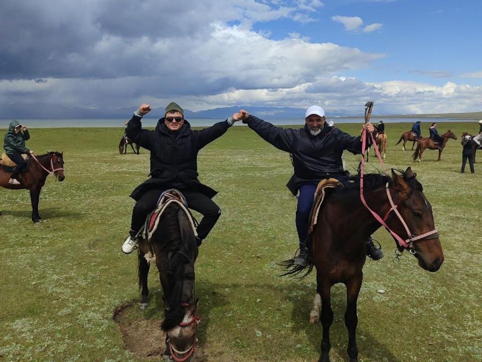 Zalkar Yurt Camp Hotel Song-Kul Eksteriør billede