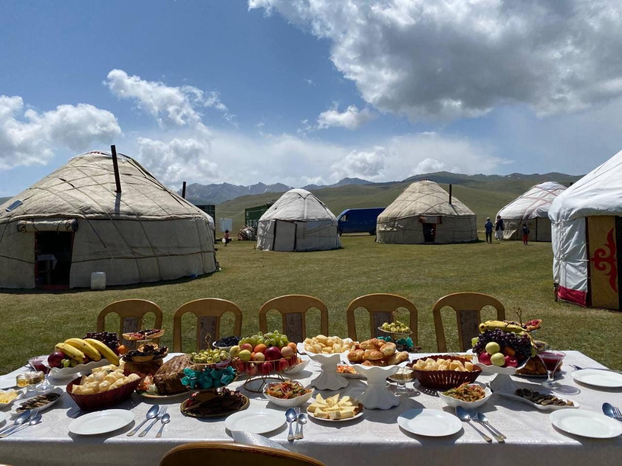 Zalkar Yurt Camp Hotel Song-Kul Eksteriør billede