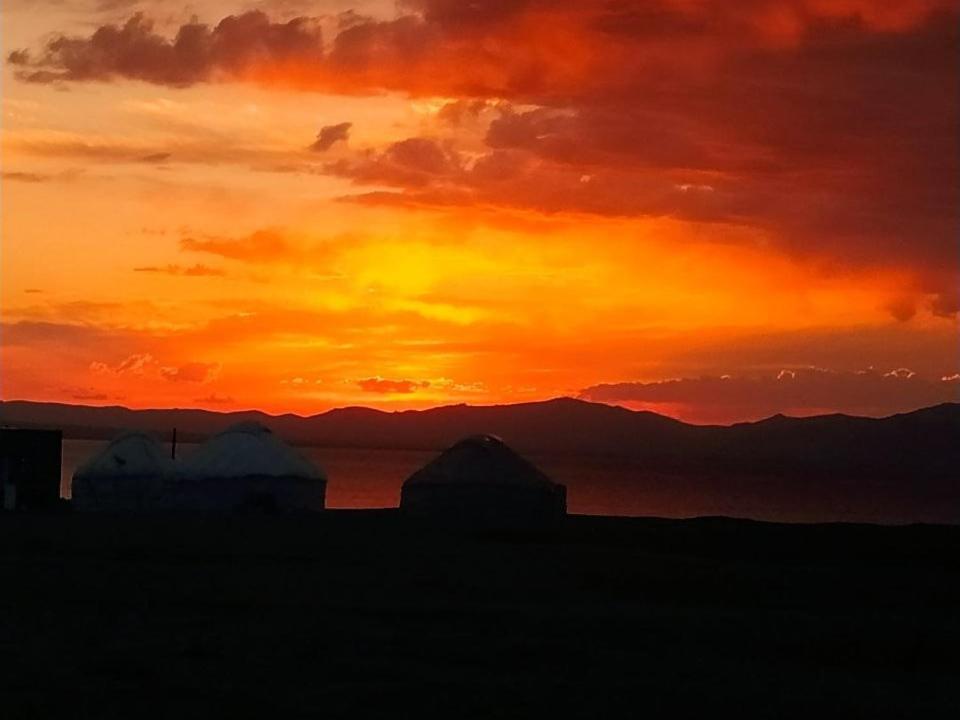 Zalkar Yurt Camp Hotel Song-Kul Eksteriør billede
