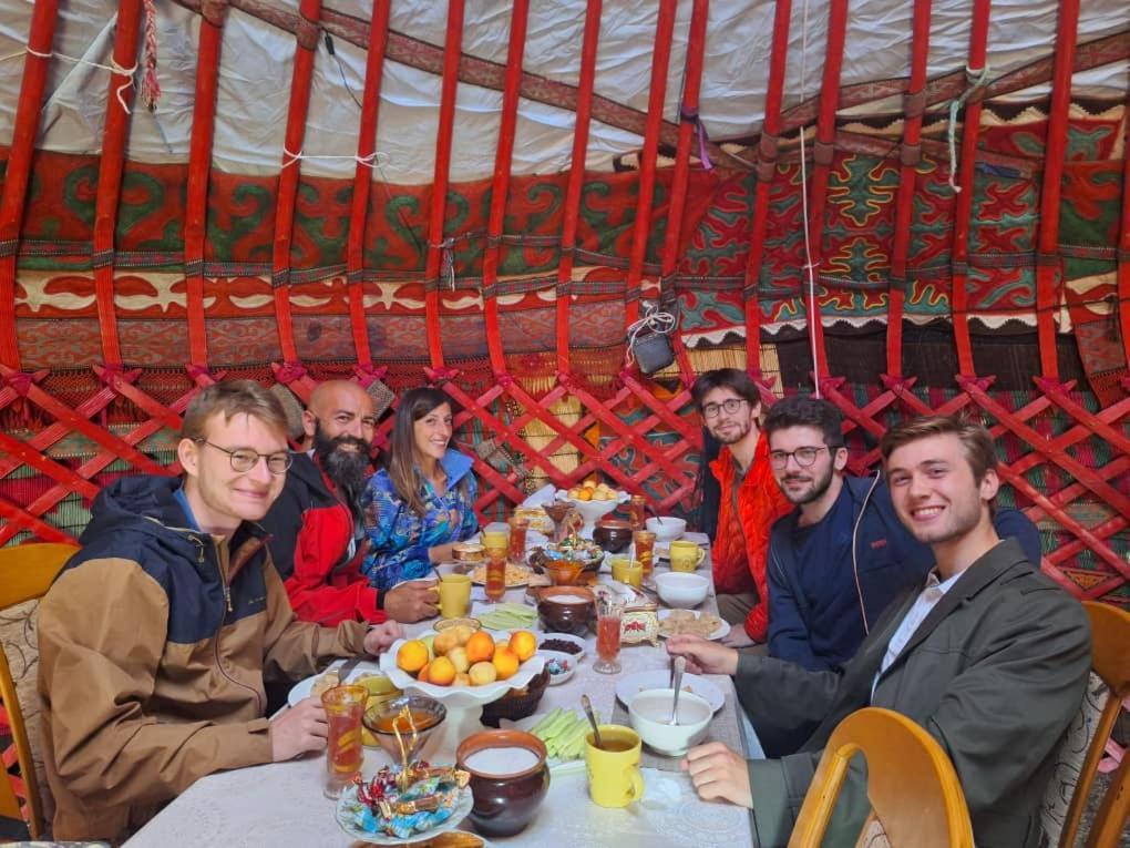 Zalkar Yurt Camp Hotel Song-Kul Eksteriør billede