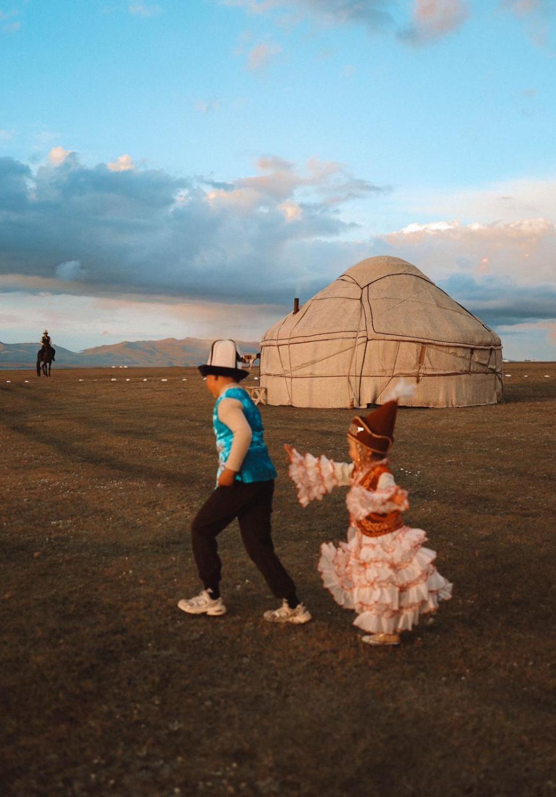 Zalkar Yurt Camp Hotel Song-Kul Eksteriør billede
